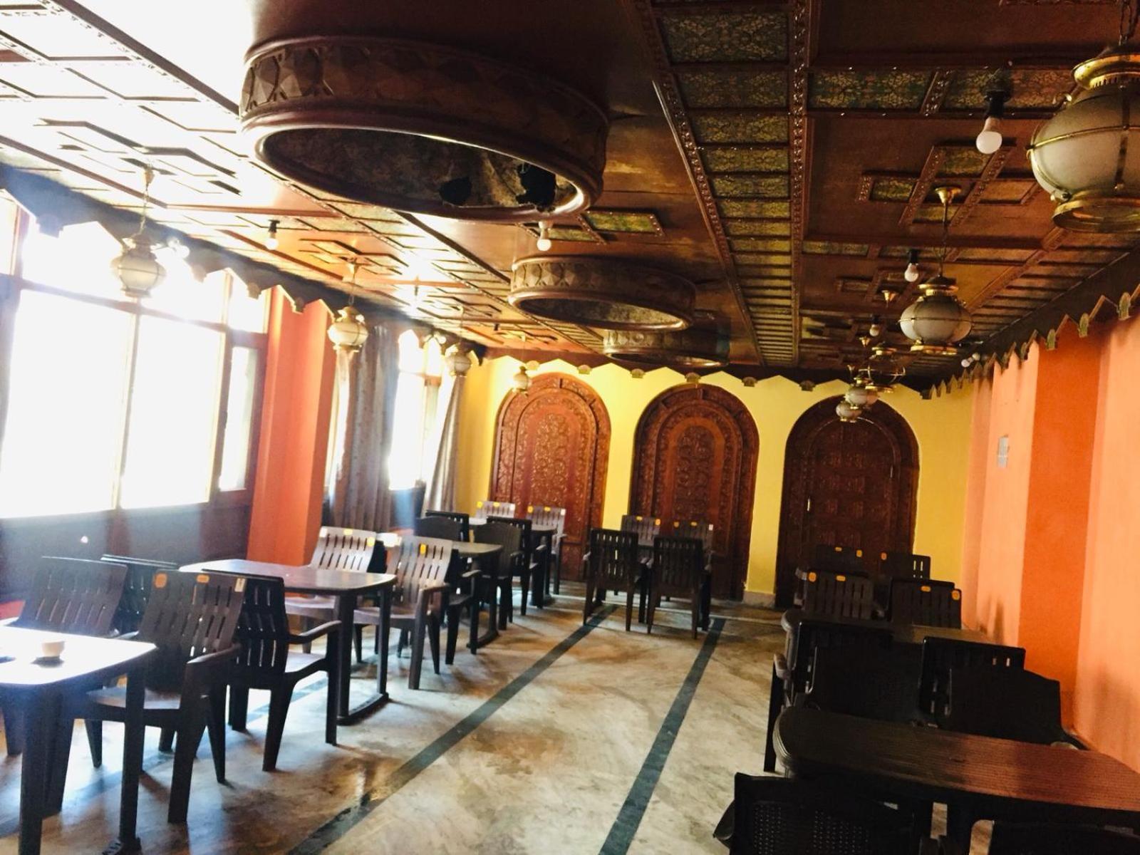 Kashmir Hill Town Hotel Srīnagar Kültér fotó