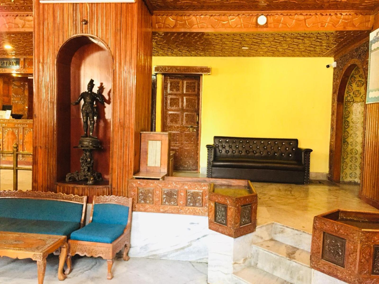Kashmir Hill Town Hotel Srīnagar Kültér fotó